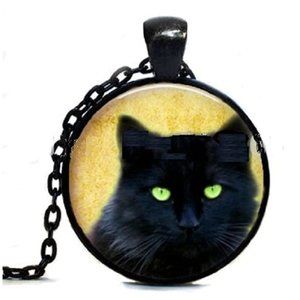 Green-Eyed Kitty Necklace